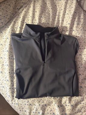 TKEQ Equestrian Quarter Zip Grey Long Sleeve Large GREAT CONDITION